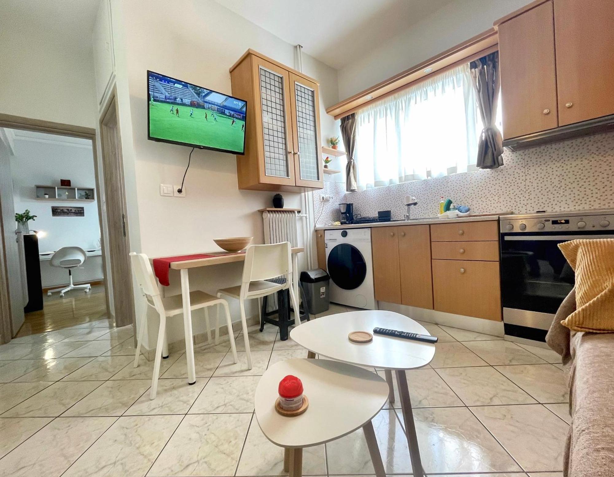 Appartamento Modern & Quiet 4th Floor Flat - 3' From Metro