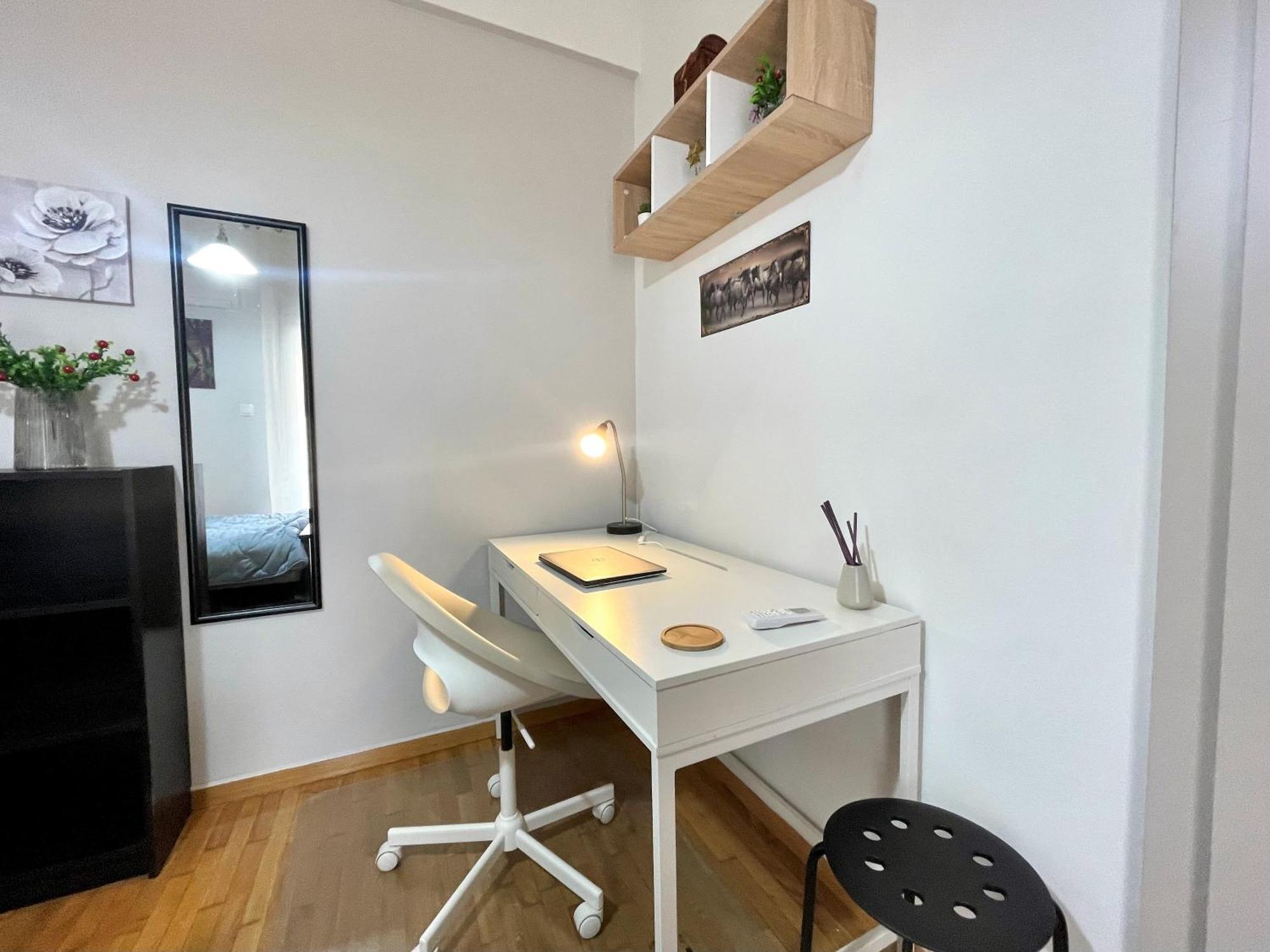 Appartamento Modern & Quiet 4th Floor Flat - 3' From Metro *